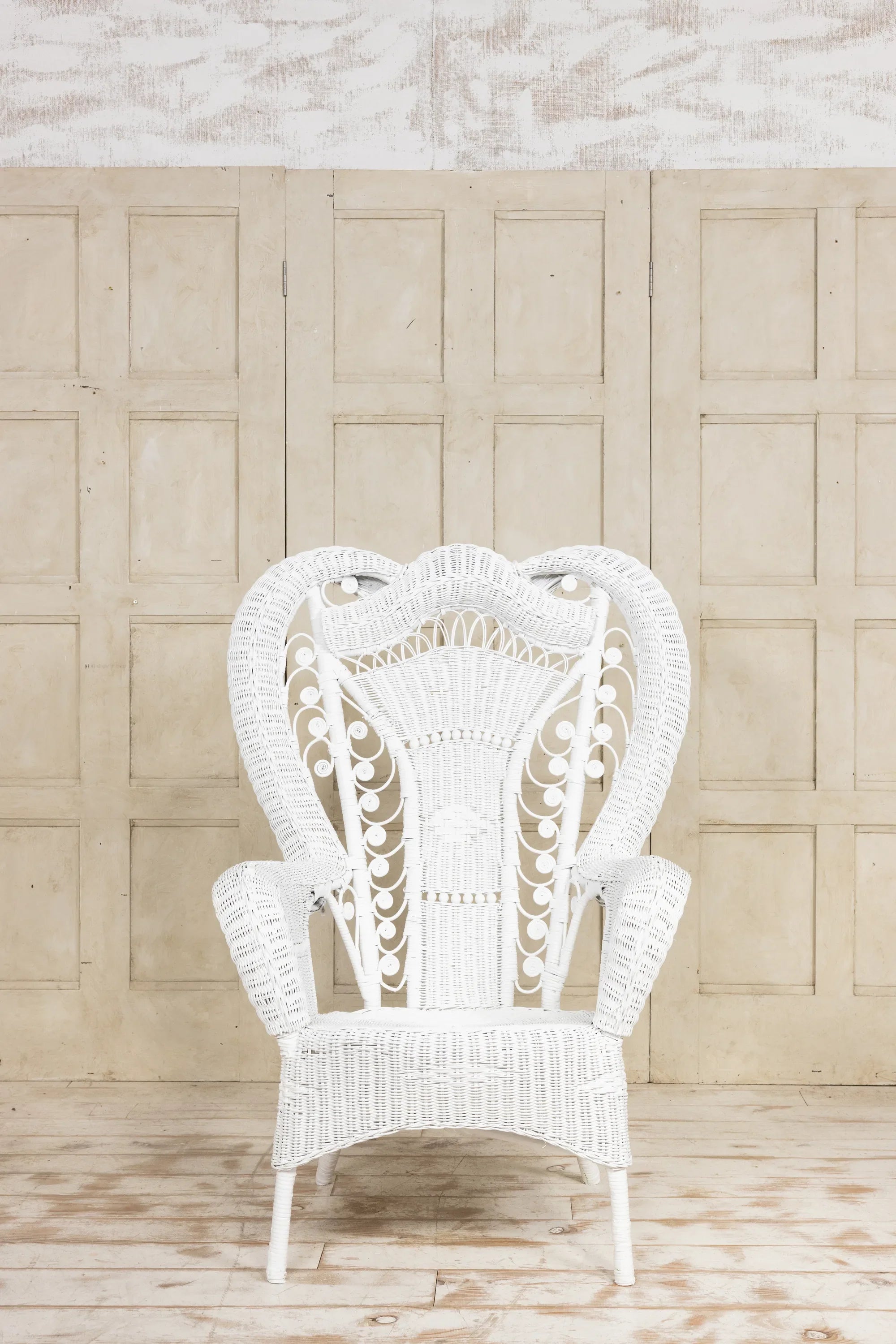 Queen of Hearts rare wicker Chair - 1890's