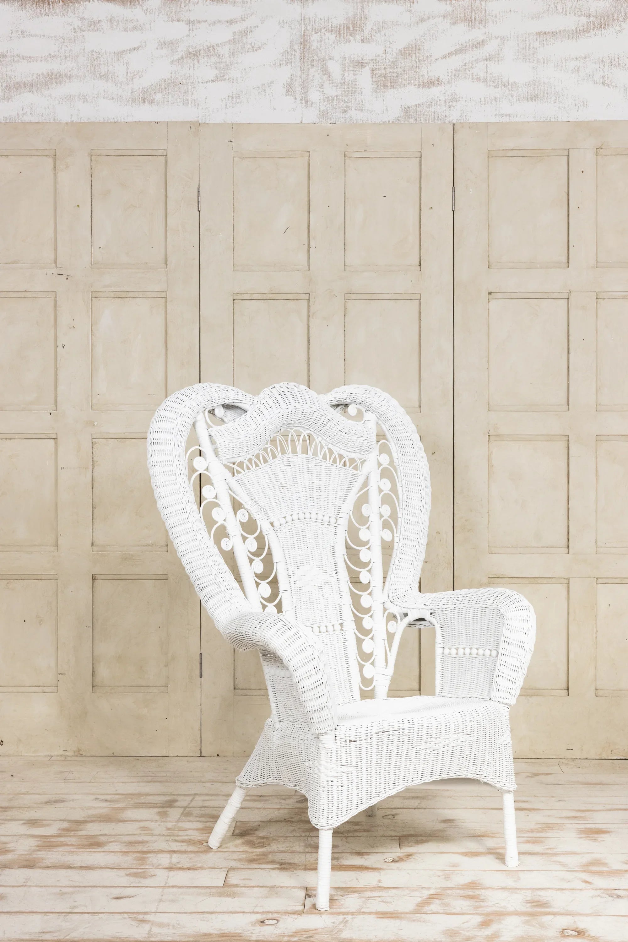 Queen of Hearts rare wicker Chair - 1890's