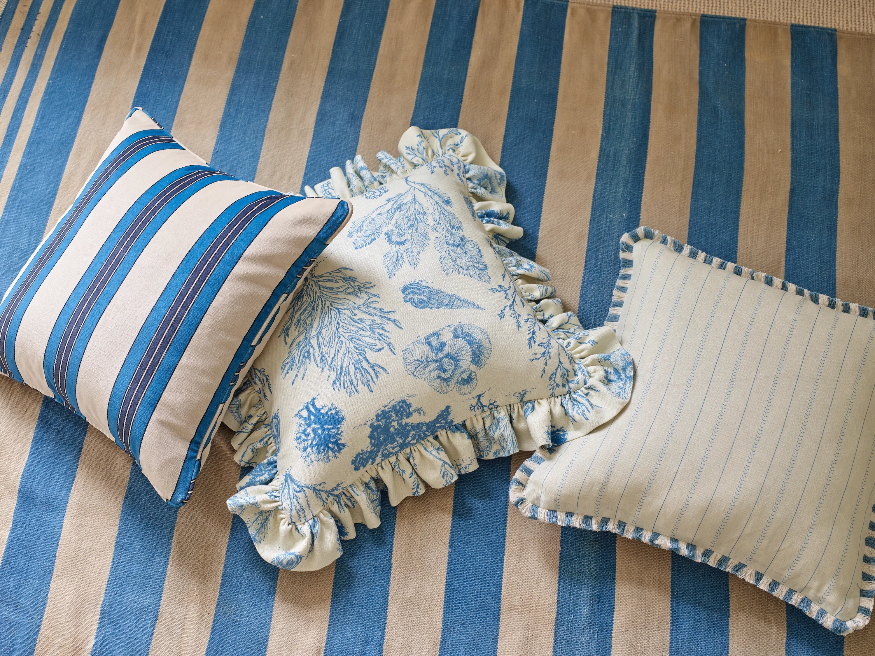 Cobalt Vintage Deckchair Self Piped Cushion Medium